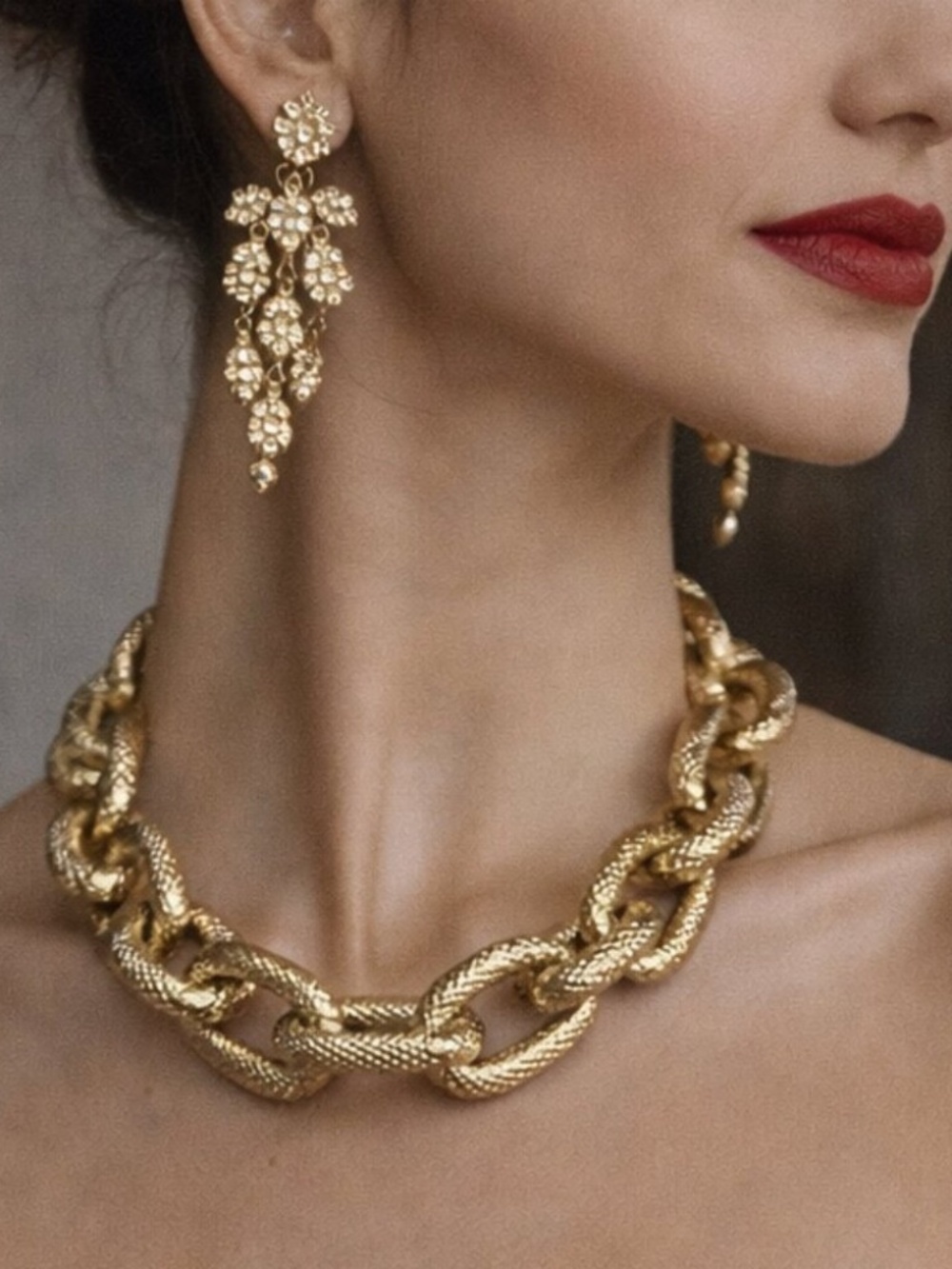 Large Gold Tone Chain Necklace